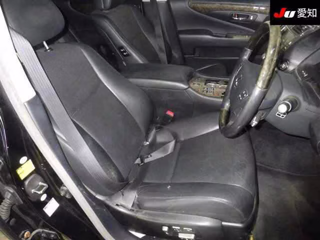 LEXUS LS460