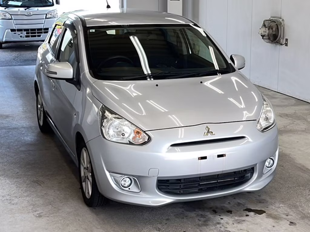 MITSUBISHI MIRAGE