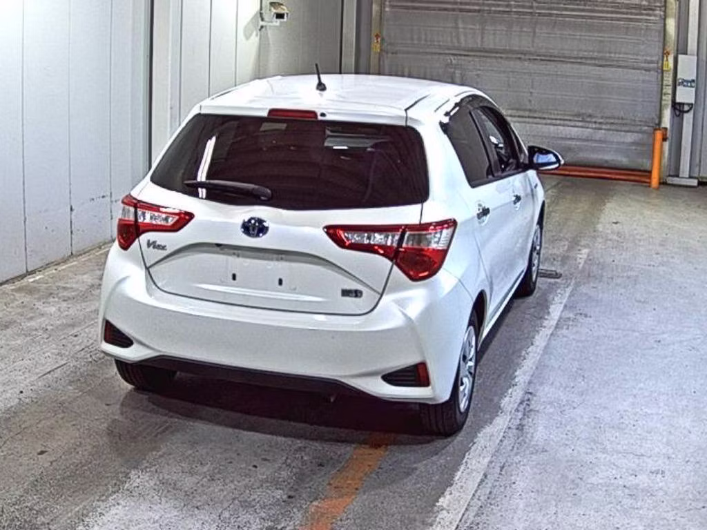 TOYOTA VITZ