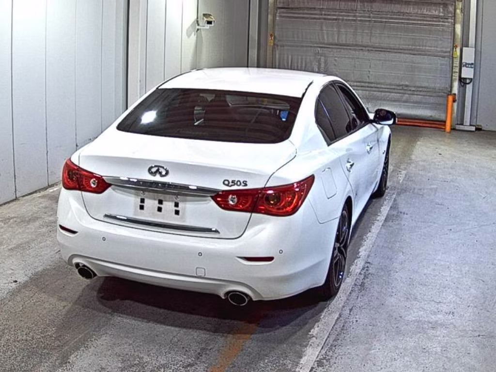 NISSAN SKYLINE