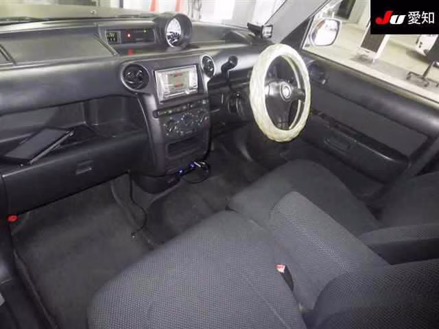 TOYOTA BB