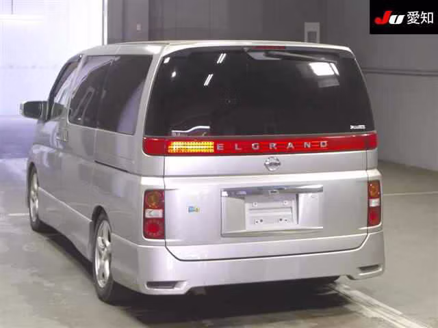 NISSAN ELGRAND