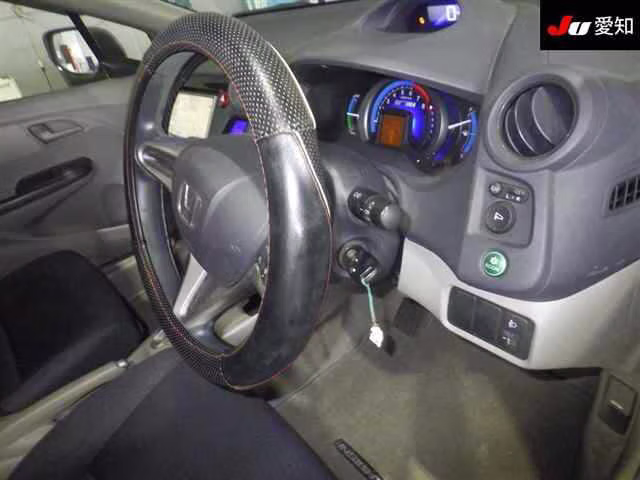 HONDA INSIGHT