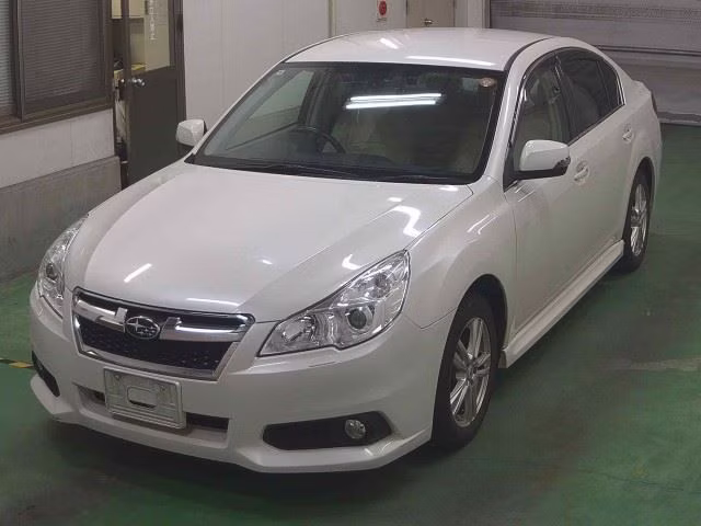 SUBARU LEGACY B4