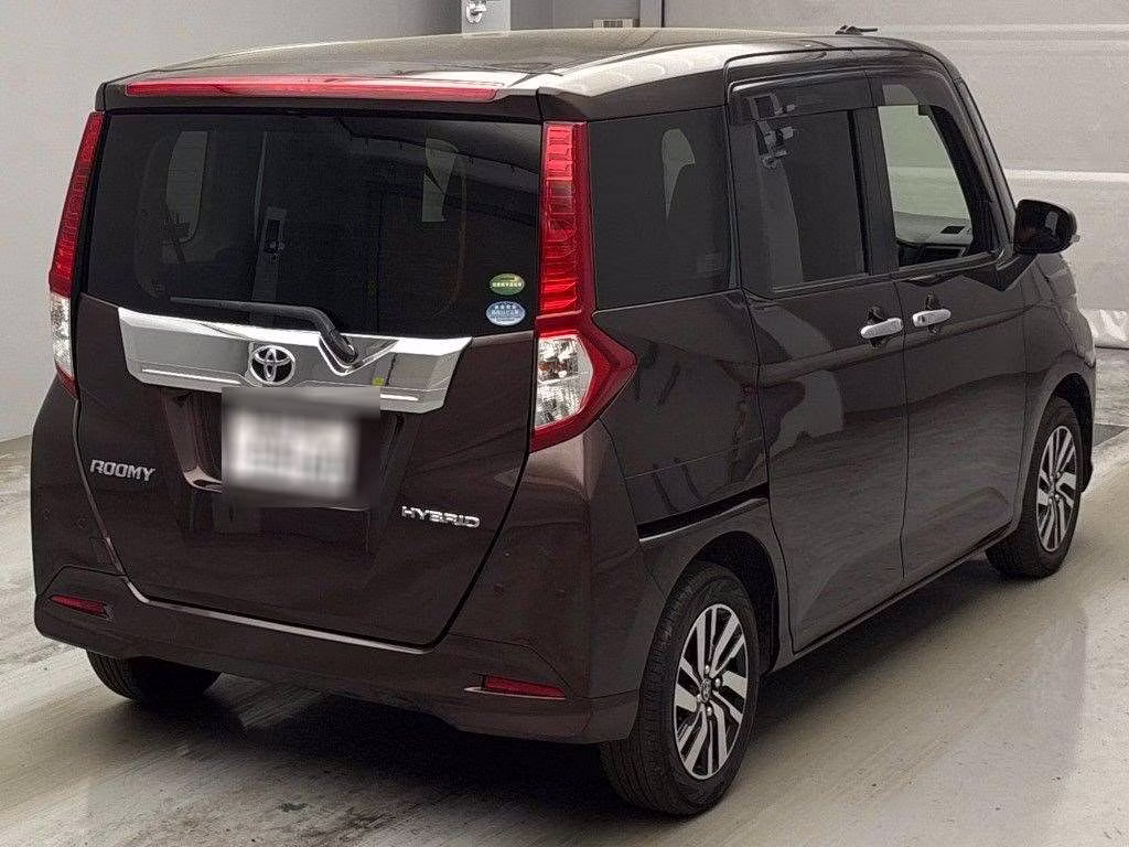 TOYOTA ROOMY