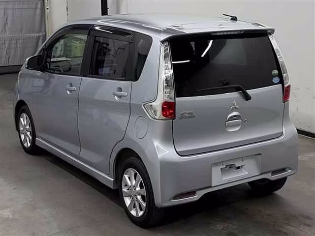 MITSUBISHI EK CUSTOM