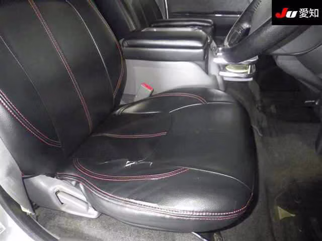 TOYOTA REGIUS ACE