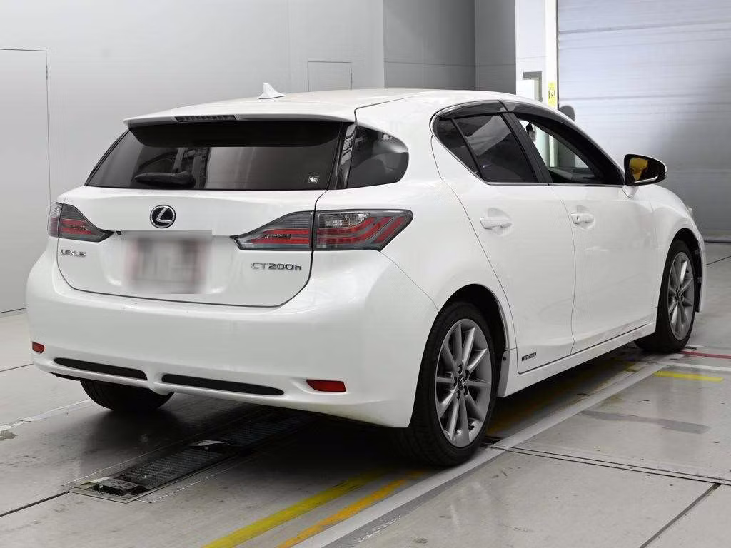 LEXUS CT200H