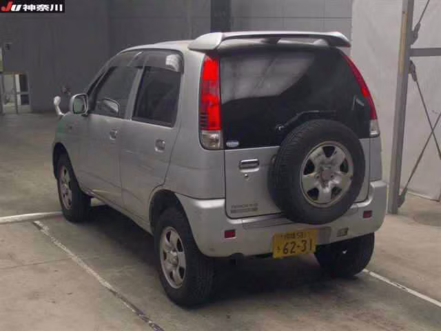 DAIHATSU TERIOS KID