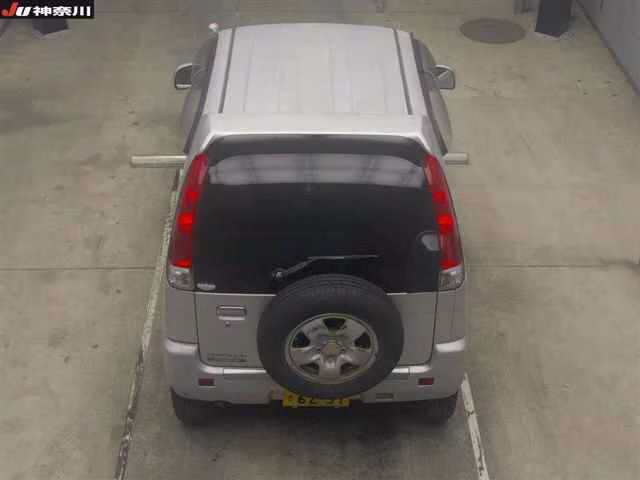 DAIHATSU TERIOS KID