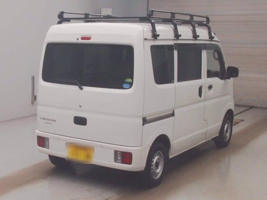 MITSUBISHI MINICAB