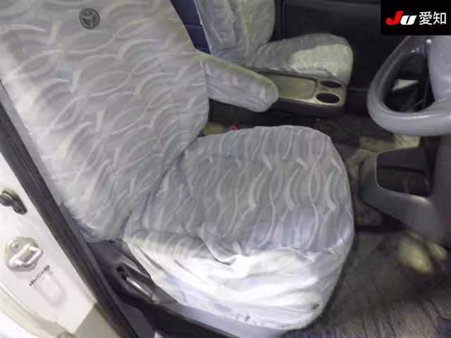 TOYOTA GRANVIA