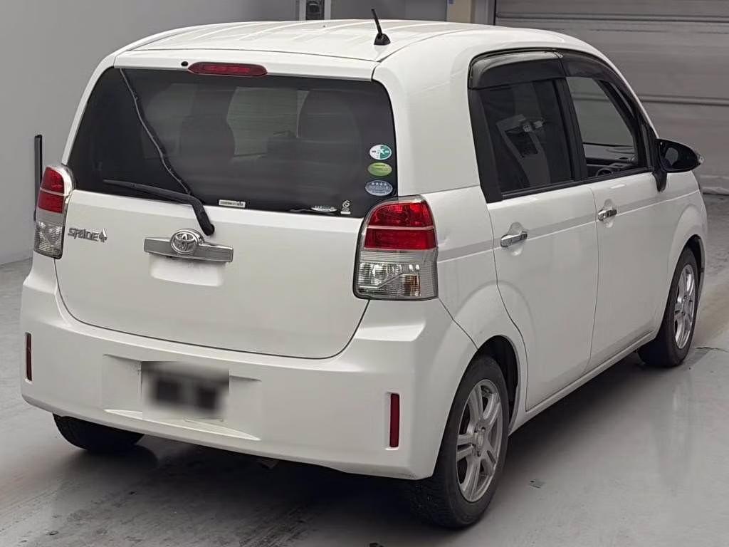 TOYOTA SPADE