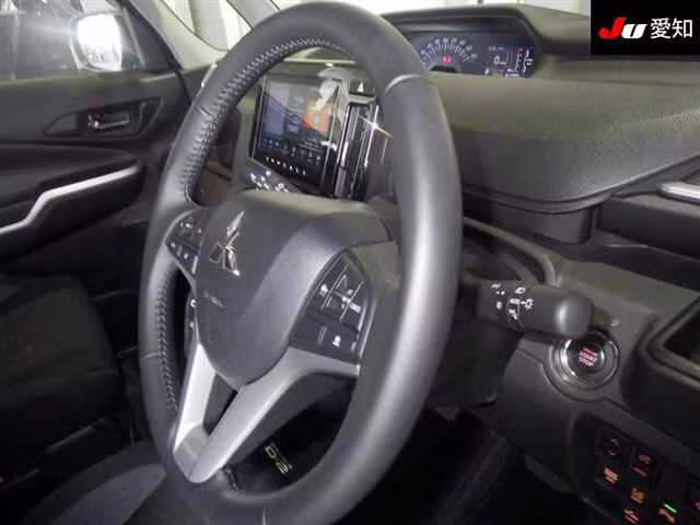 MITSUBISHI DELICA D:2
