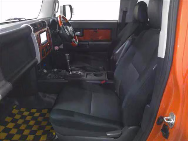 TOYOTA FJ CRUISER