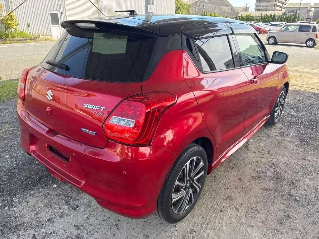 SUZUKI SWIFT