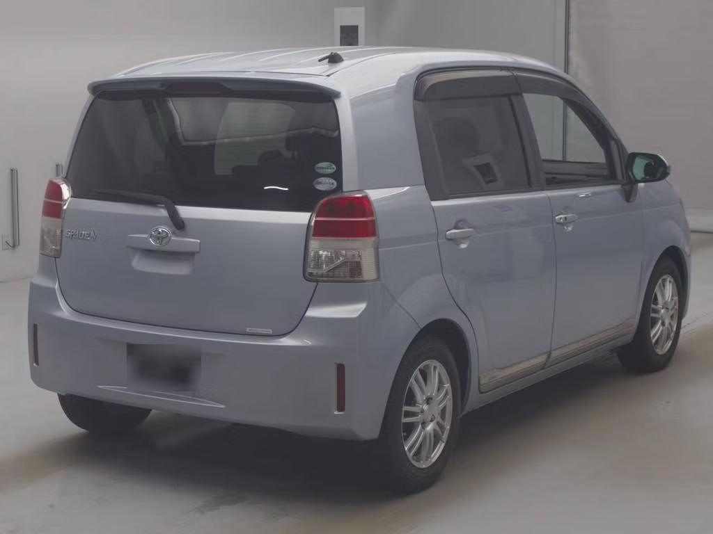 TOYOTA SPADE