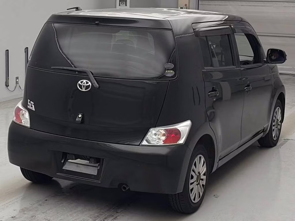 TOYOTA BB