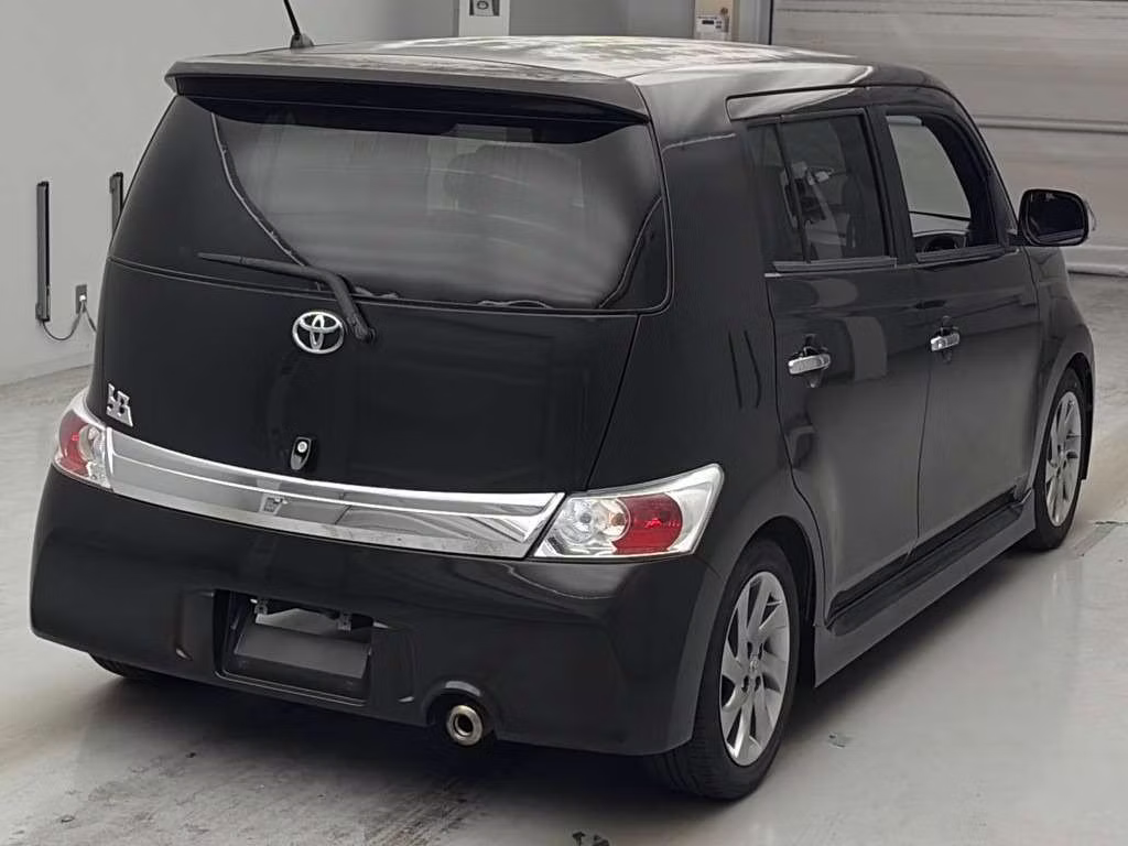 TOYOTA BB