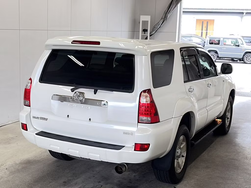 TOYOTA HILUX SURF