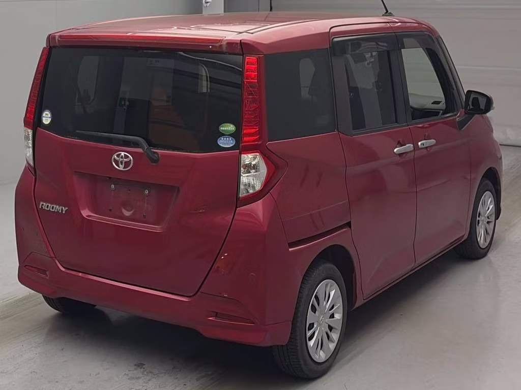 TOYOTA ROOMY