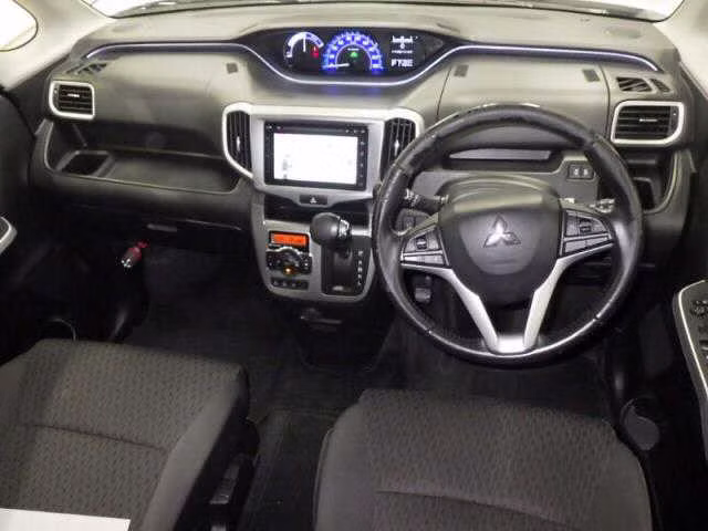 MITSUBISHI DELICA D:2