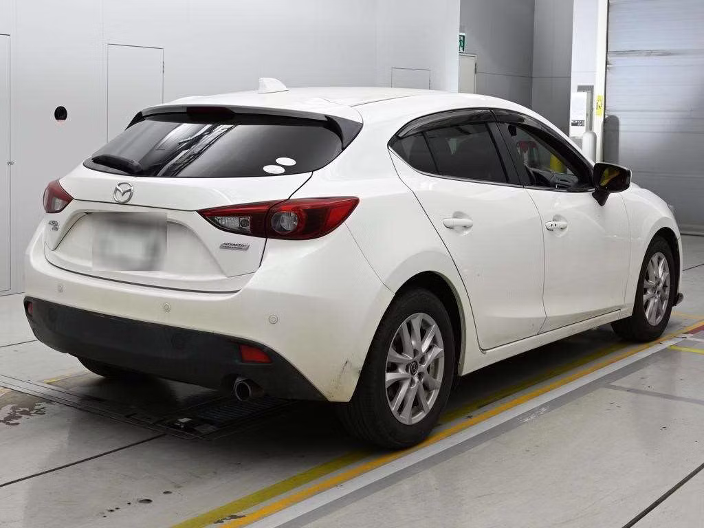 MAZDA AXELA