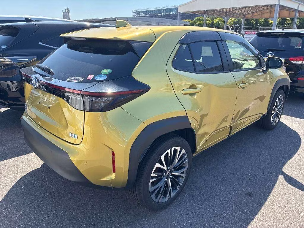 TOYOTA YARIS CROSS
