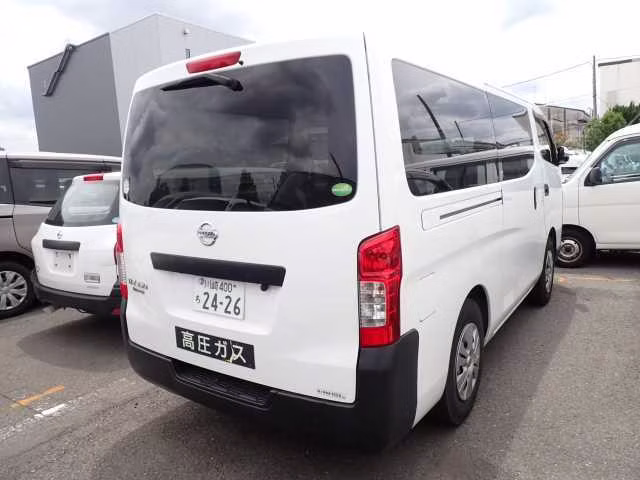 NISSAN NV350 CARAVAN