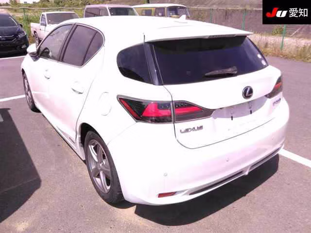 LEXUS CT200H