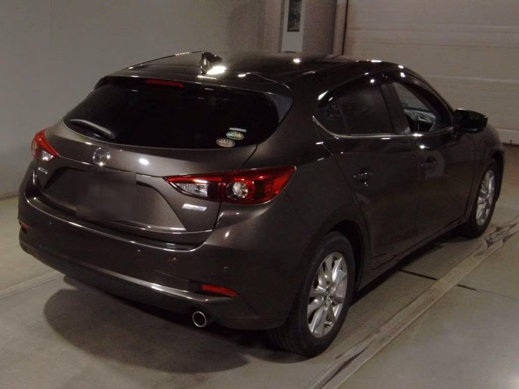 MAZDA AXELA