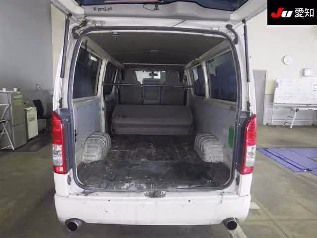 TOYOTA REGIUS ACE