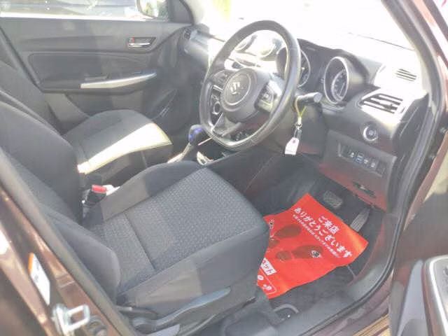 SUZUKI SWIFT