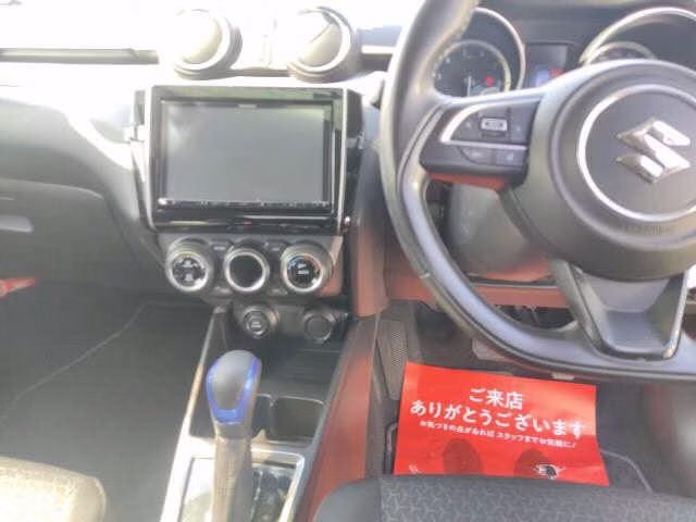 SUZUKI SWIFT