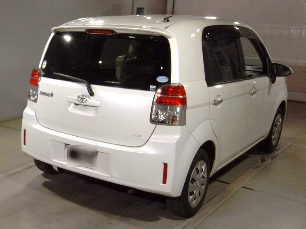 TOYOTA SPADE
