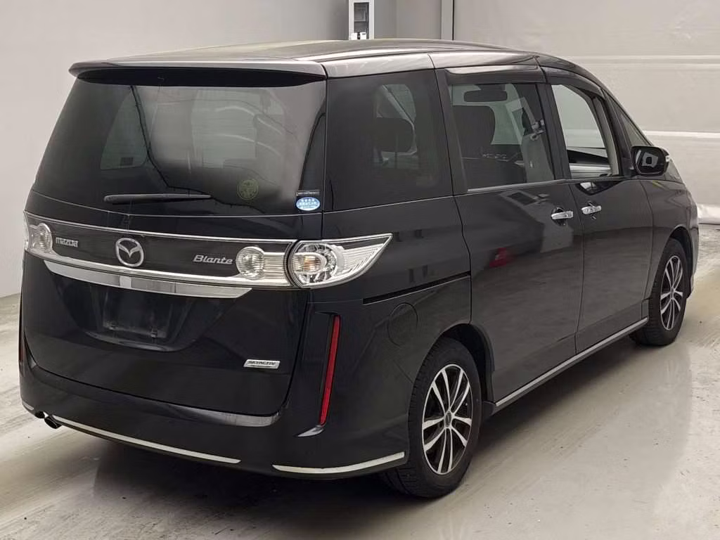 MAZDA BIANTE