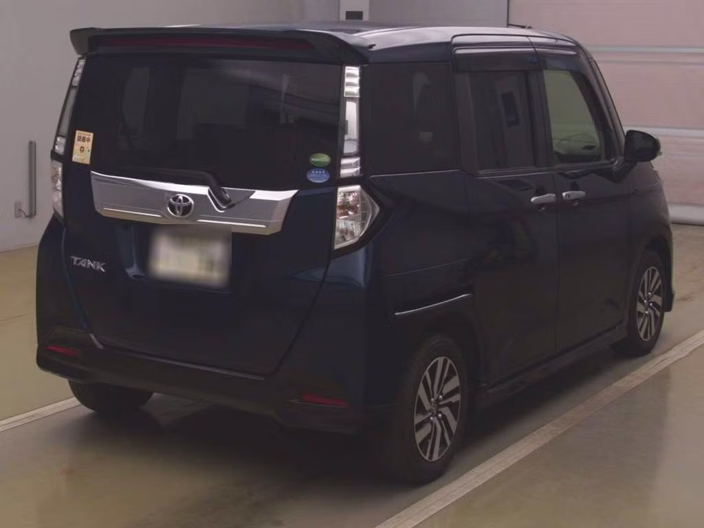 TOYOTA TANK