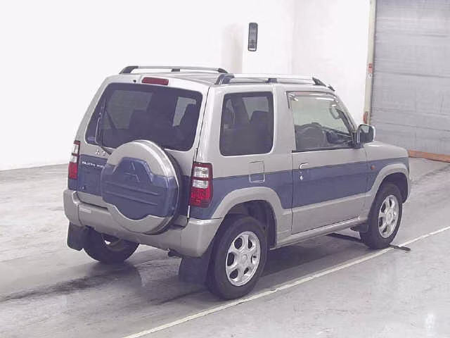 MITSUBISHI PAJERO MINI