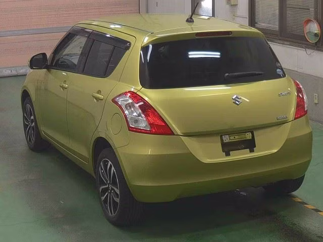 SUZUKI SWIFT