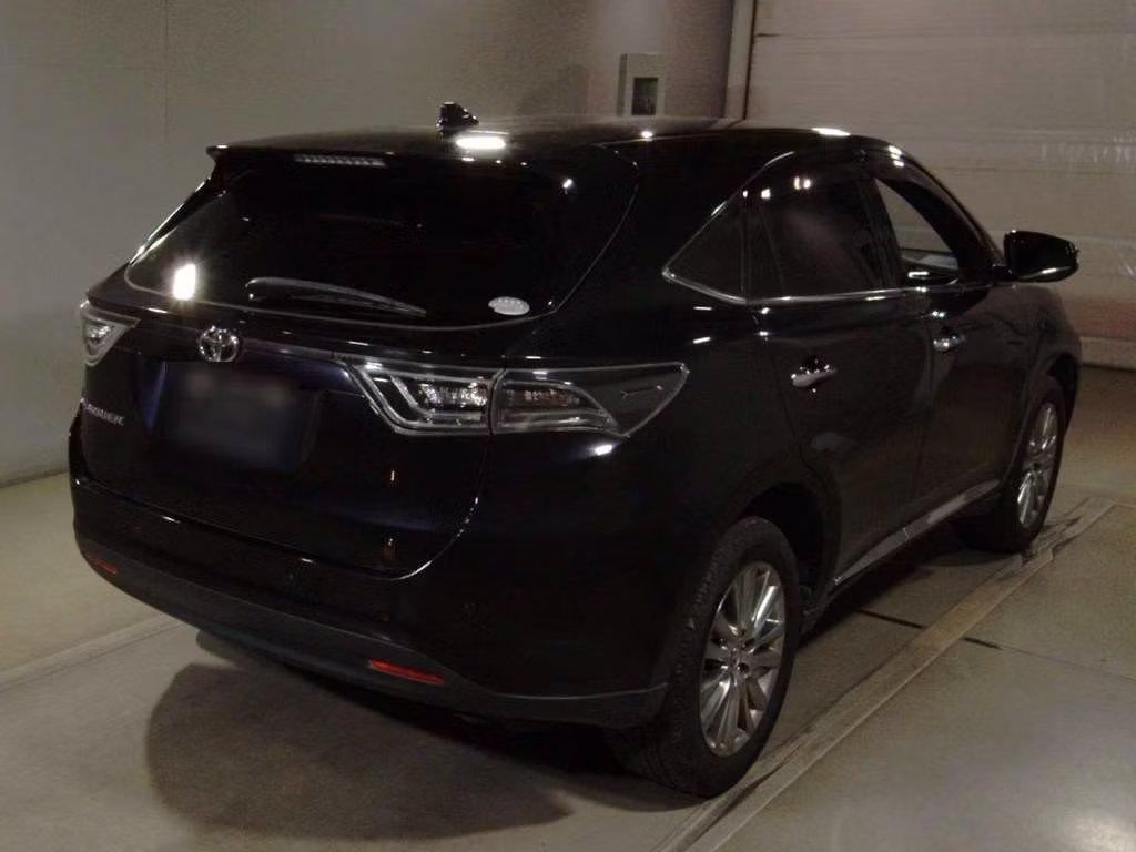 TOYOTA HARRIER