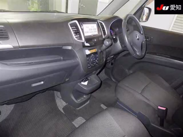MITSUBISHI DELICA D:2