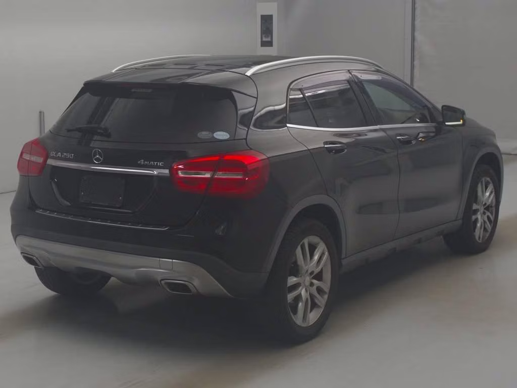 MERCEDES-BENZ GLA-CLASS
