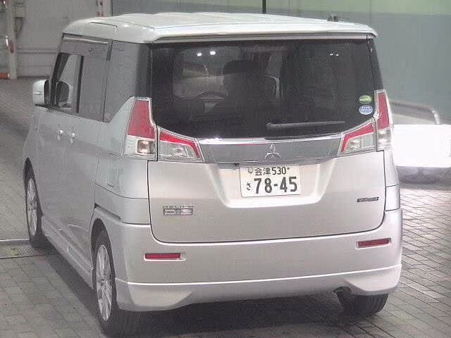 MITSUBISHI DELICA D:2