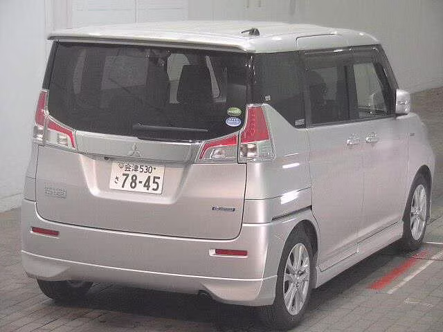 MITSUBISHI DELICA D:2