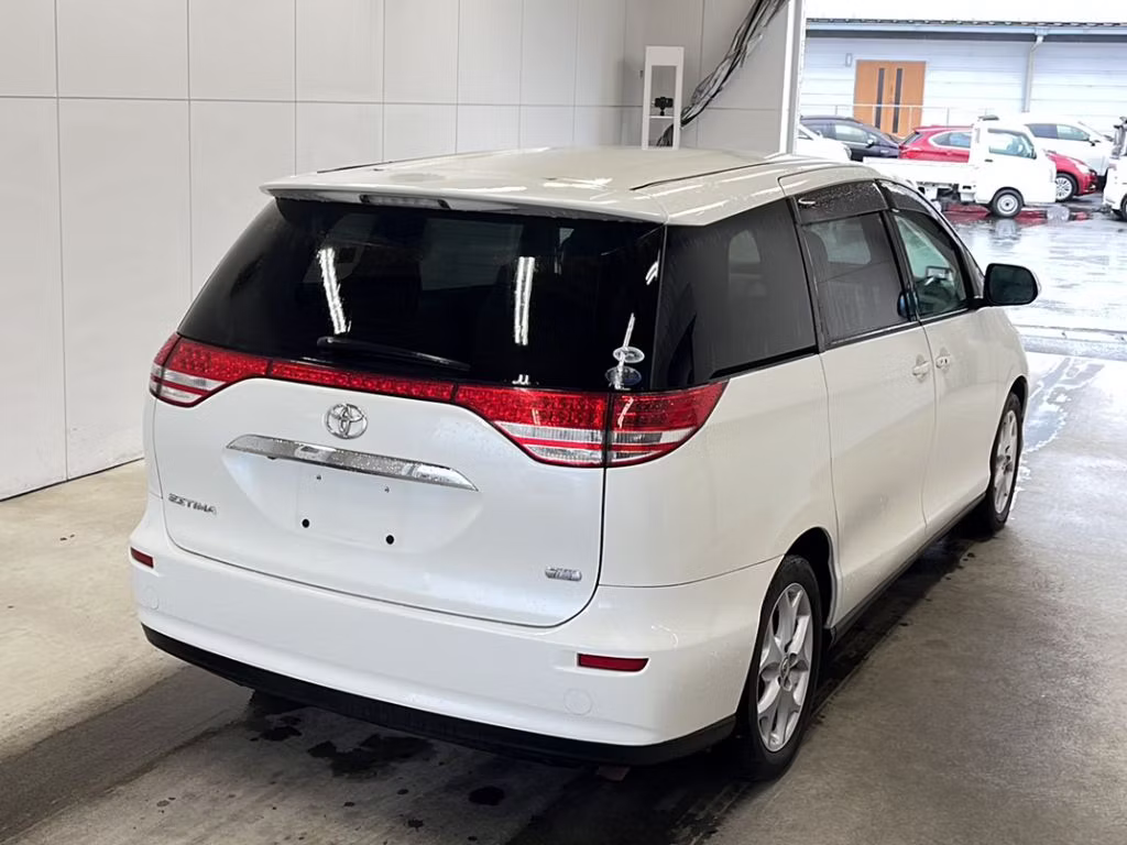 TOYOTA ESTIMA