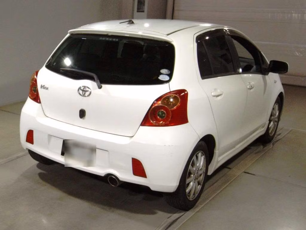 TOYOTA VITZ