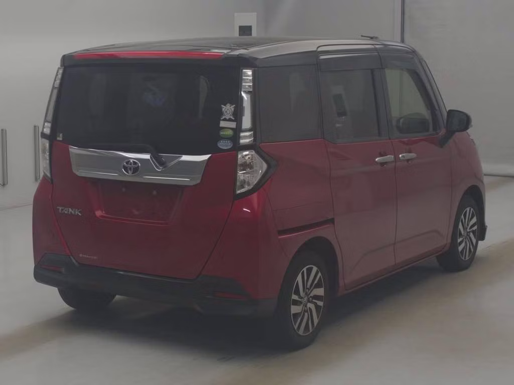 TOYOTA TANK
