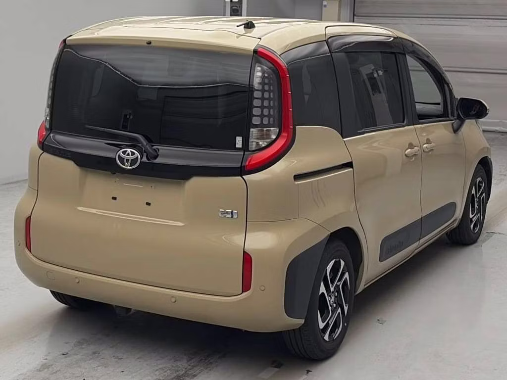 TOYOTA SIENTA