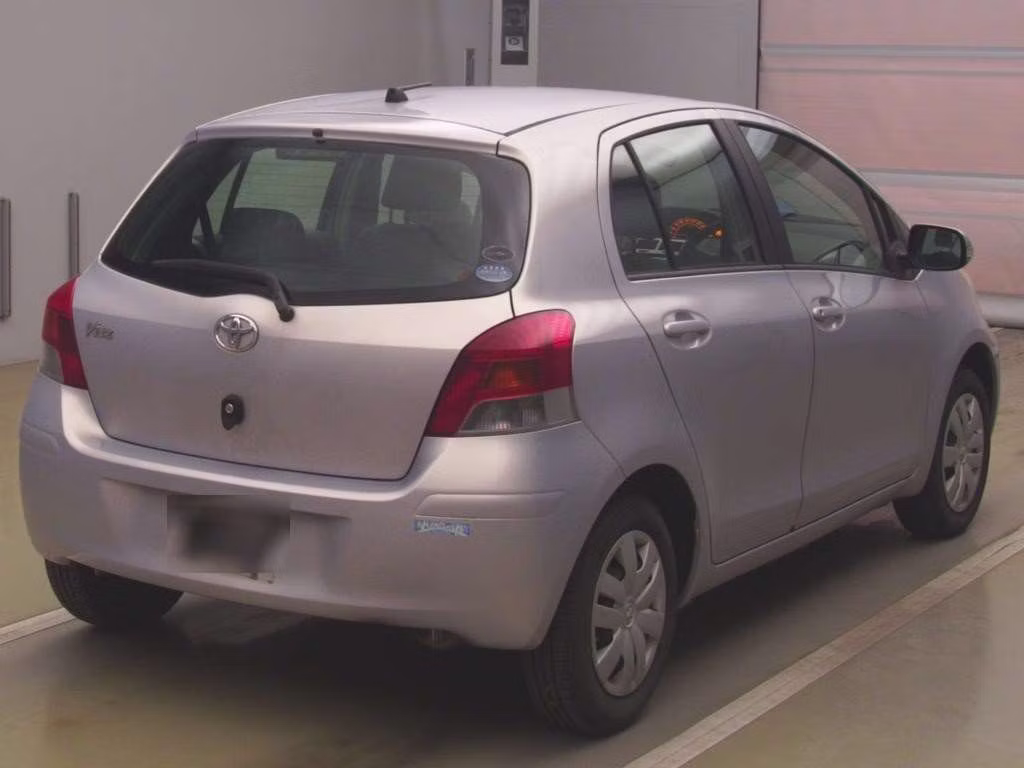 TOYOTA VITZ