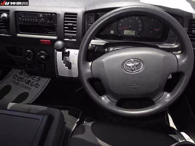 TOYOTA REGIUS ACE